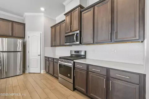 Kitchen - 181 Narvarez Ave, Saint Augustine, FL 32084 photo 2 of 3