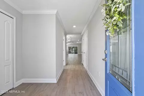 Entry Way - 181 Narvarez Ave, Saint Augustine, FL 32084 photo 1 of 4