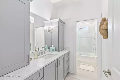 Bath - 556 Timber Bridge Ln, Atlantic Beach, FL 32233 photo 6 of 7