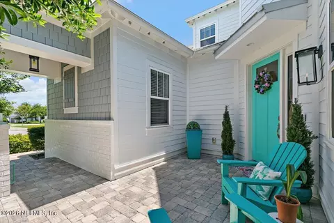 Exterior - 556 Timber Bridge Ln, Atlantic Beach, FL 32233 photo 6 of 15