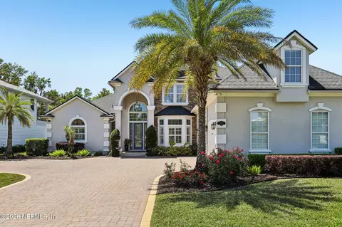 2039 Castle Point Ct, Fleming Island, FL 32003