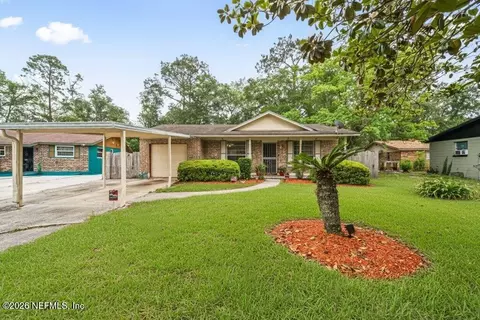 8307 Gullege Dr, Jacksonville, FL 32219