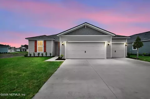 3401 Americana Dr, Green Cove Springs, FL 32043