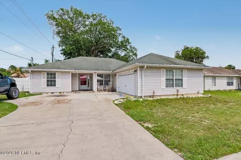 237 Mango Dr, Palatka, FL 32177