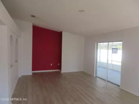 Living - 495 Islamorada Dr S, Macclenny, FL 32063 photo 4 of 6