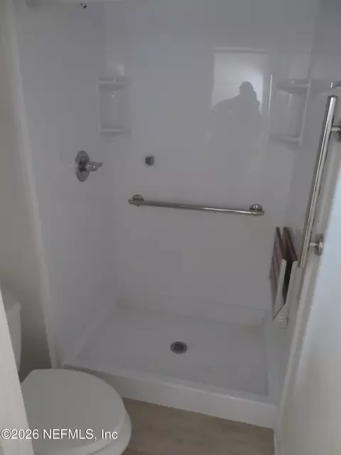 Bath - 495 Islamorada Dr S, Macclenny, FL 32063 photo 3 of 5
