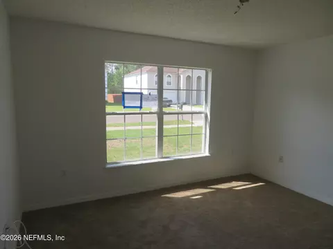 Living - 495 Islamorada Dr S, Macclenny, FL 32063 photo 6 of 6