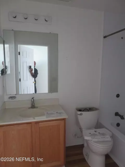 Bath - 495 Islamorada Dr S, Macclenny, FL 32063 photo 4 of 5
