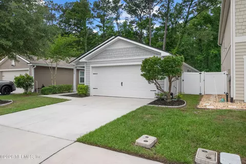 7736 Meadow Walk Ln, Jacksonville, FL 32256