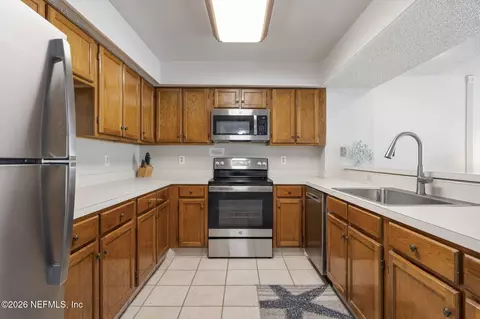 Kitchen - 850 A1a Beach Blvd #89, Saint Augustine, FL 32080 photo 2 of 3