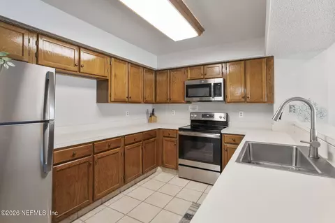 Kitchen - 850 A1a Beach Blvd #89, Saint Augustine, FL 32080 photo 3 of 3