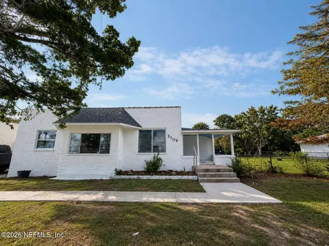 2109 Anastasia Dr, South Daytona, FL 32119