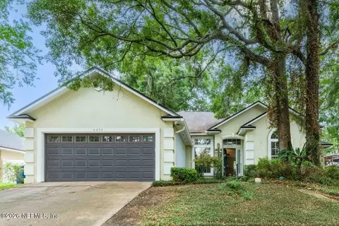 6034 Winding Bridge Dr, Jacksonville, FL 32277