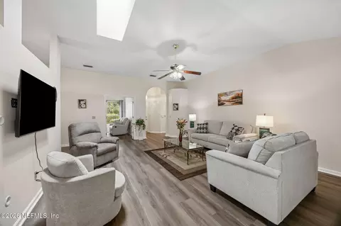 Living - 97236 Pirates Way, Yulee, FL 32097 photo 2 of 2