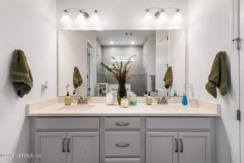 Bath - 637 Navigators Rd, Saint Johns, FL 32259 photo 3 of 4