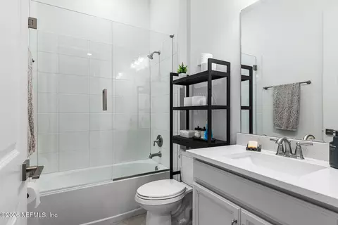 Bath - 637 Navigators Rd, Saint Johns, FL 32259 photo 1 of 4