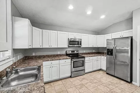 Other - 87043 Chesapeake Ave, Yulee, FL 32097 photo 3 of 11