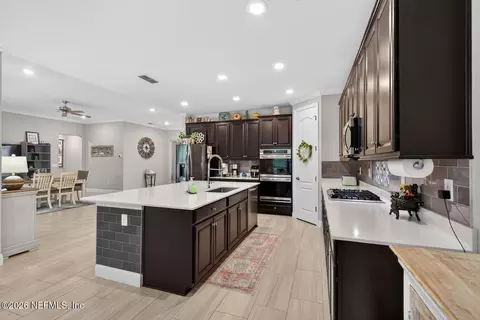 Kitchen - 612 Glorieta Dr, Saint Augustine, FL 32095 photo 3 of 3