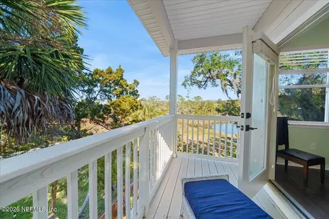 Exterior - 27 Oak St, Saint Augustine, FL 32084 photo 5 of 11