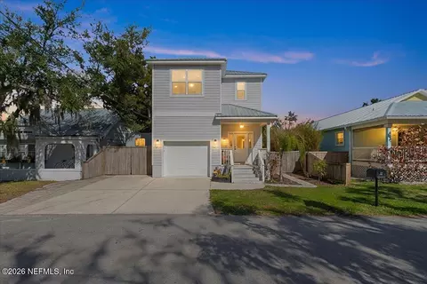 Exterior - 27 Oak St, Saint Augustine, FL 32084 photo 1 of 11