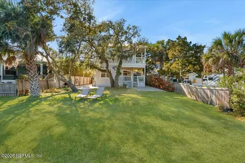 Exterior - 27 Oak St, Saint Augustine, FL 32084 photo 10 of 11