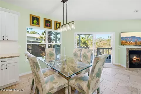 Dining - 27 Oak St, Saint Augustine, FL 32084 photo 1 of 2