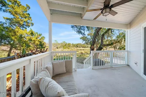 Exterior - 27 Oak St, Saint Augustine, FL 32084 photo 7 of 11