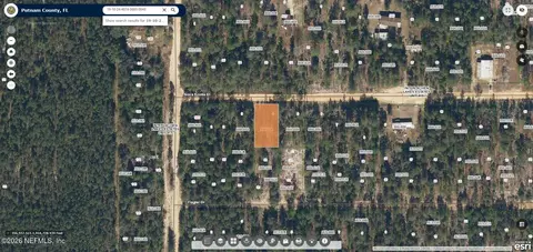 529 Nova Scotia St, Interlachen, FL 32148