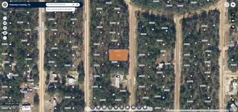 211 Morse Ave, Interlachen, FL 32148