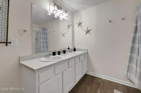Bath - 138 Falcon Ridge Rd, Saint Augustine, FL 32084 photo 1 of 3