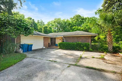 1215 Lamanto Ave E, Jacksonville, FL 32211