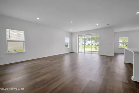 Living - 565 Farmfield Dr, Saint Augustine, FL 32092 photo 3 of 8