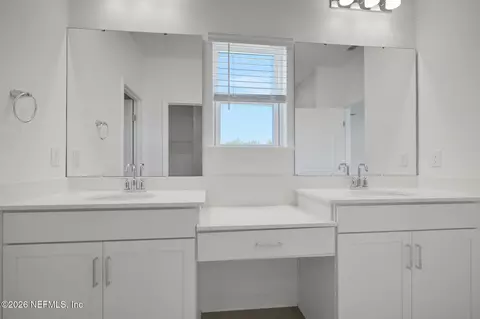 Bath - 798 Farmfield Dr, Saint Augustine, FL 32092 photo 2 of 5