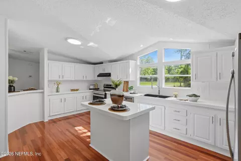 138 Thomas Ave, Jacksonville, FL 32218