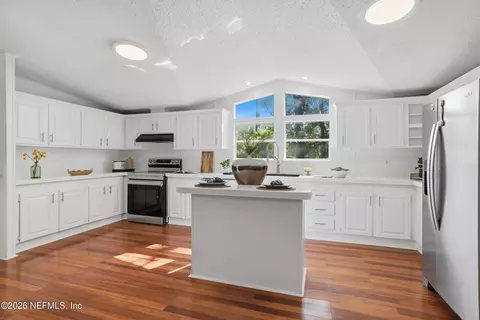 138 Thomas Ave, Jacksonville, FL 32218