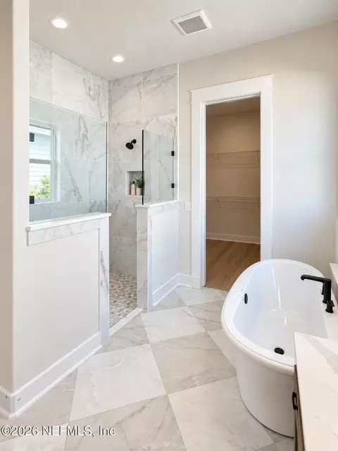 Bath - 268 Pine Grove Pt, Saint Augustine, FL 32092 photo 2 of 4
