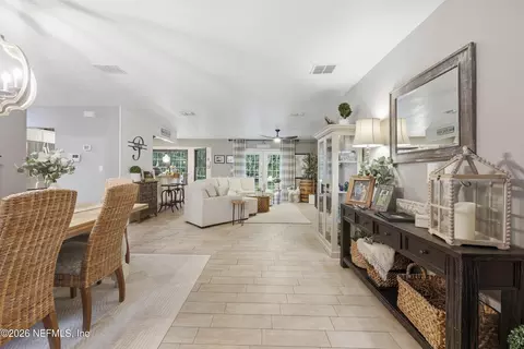 Entry Way - 4475 N Francis Rd, Saint Augustine, FL 32095 photo 2 of 3