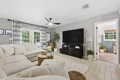 Living - 4475 N Francis Rd, Saint Augustine, FL 32095 photo 2 of 3