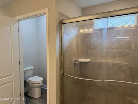 Bath - 1392 Parkland Trl, Saint Augustine, FL 32095 photo 3 of 4