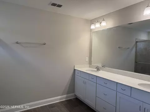 Bath - 1392 Parkland Trl, Saint Augustine, FL 32095 photo 1 of 4