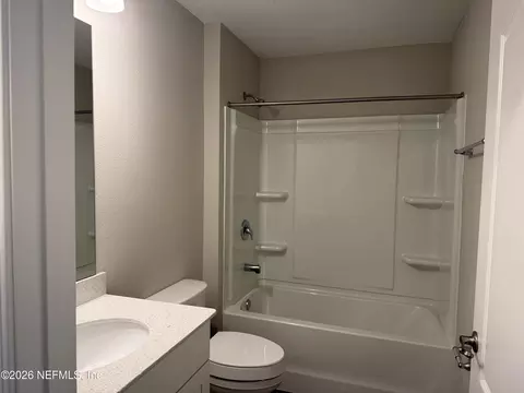 Bath - 1392 Parkland Trl, Saint Augustine, FL 32095 photo 4 of 4