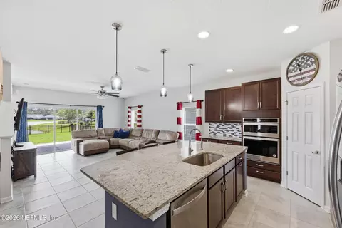 Kitchen - 255 Willow Lake Dr, Saint Augustine, FL 32092 photo 3 of 5