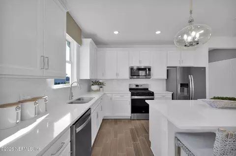 Kitchen - 236 Westerly Dr, Yulee, FL 32097 photo 6 of 7