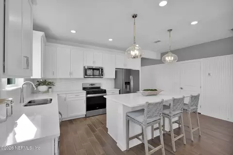 Kitchen - 236 Westerly Dr, Yulee, FL 32097 photo 4 of 7
