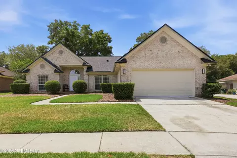 12048 Wren Hollow Ct, Jacksonville, FL 32246