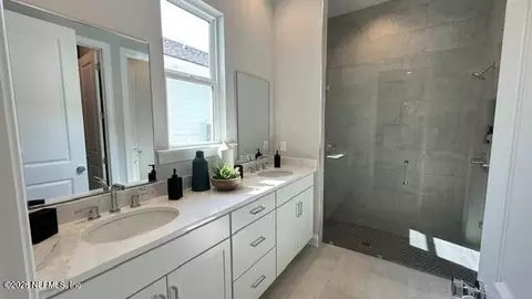 Bath - 187 Oakmoss Dr, Saint Johns, FL 32259 photo 1 of 2