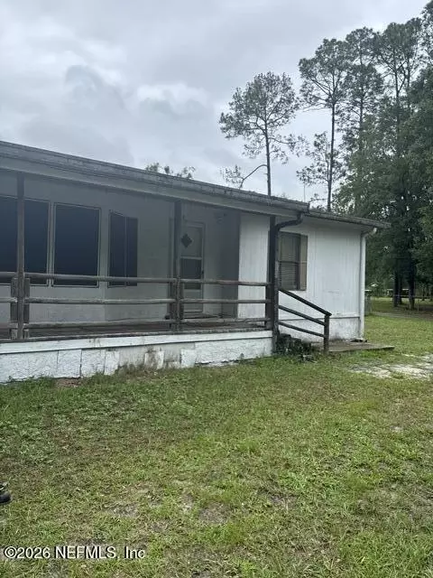 63 Melanie Ln, Middleburg, FL 32068