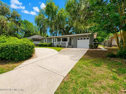 5774 Cedar Oaks Dr, Jacksonville, FL 32210