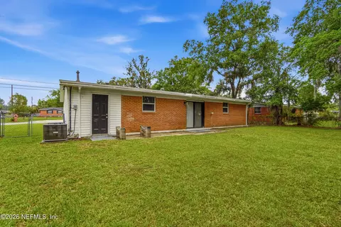 Exterior - 5203 Chivalry Dr, Jacksonville, FL 32208 photo 2 of 3