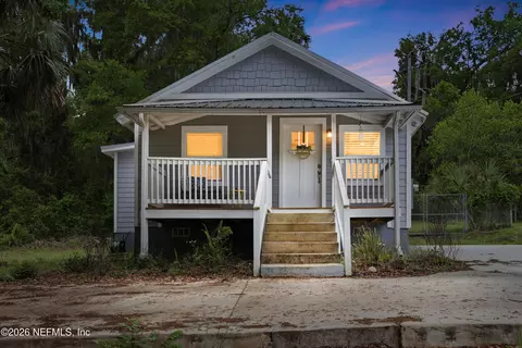 1210 S 12th St, Palatka, FL 32177